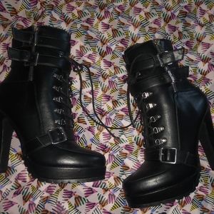 Shoe Dazzle Boots